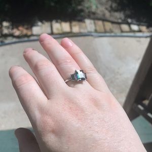 Gem ring